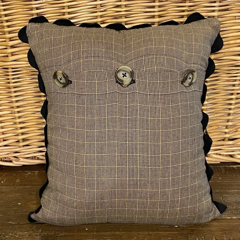VTG Cross Stitch Pillow 1994 Folk Art Doll Country Primitive 14